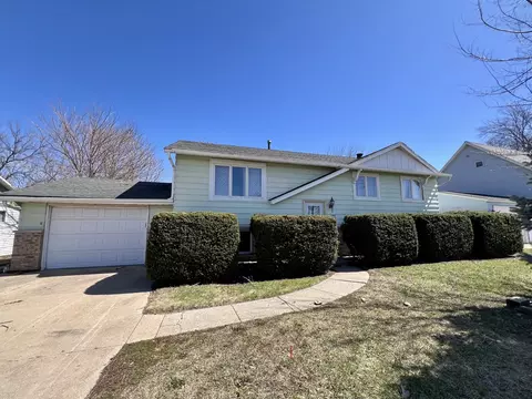 1308 Mattis Ave, Champaign, IL 61822