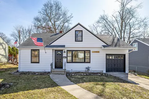 1904 20th St, Rockford, IL 61104