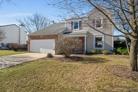 1120 Mill Ct, Carol Stream, IL 60188