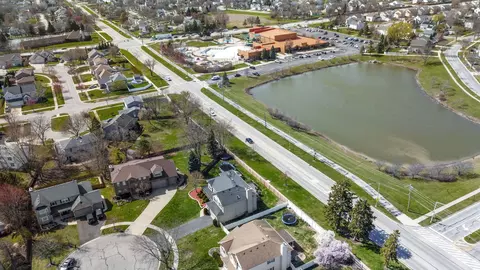 908 Hampton Dr, Carol Stream, IL 60188 photo 39