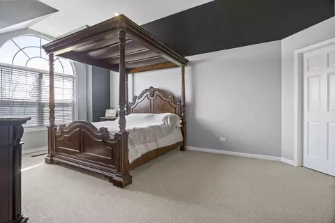 908 Hampton Dr, Carol Stream, IL 60188 photo 18