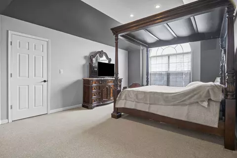 908 Hampton Dr, Carol Stream, IL 60188 photo 20