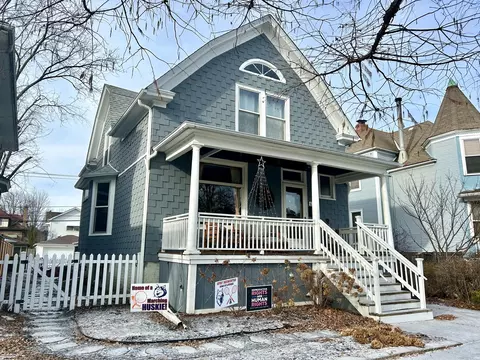 611 S Taylor Ave, Oak Park, IL 60304