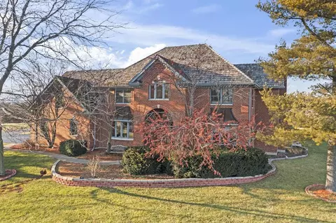 1502 Eagle Ridge Dr, Antioch, IL 60002