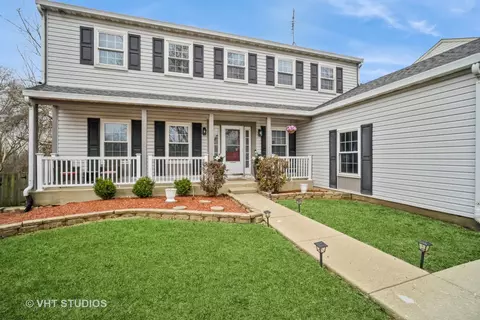 39 N Walnut Ct, Streamwood, IL 60107
