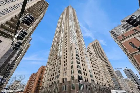 33 W Ontario St #36D, Chicago, IL 60654
