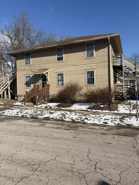 511 W Mulberry St, Bloomington, IL 61701