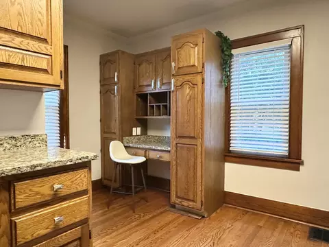 Kitchen - 764 S Poplar Ave, Kankakee, IL 60901 photo 4 of 5