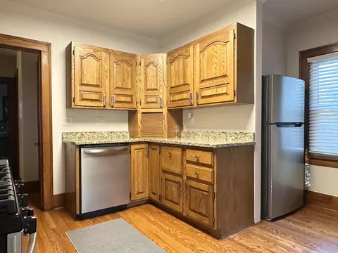 Kitchen - 764 S Poplar Ave, Kankakee, IL 60901 photo 3 of 5