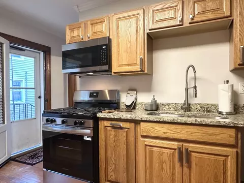 Kitchen - 764 S Poplar Ave, Kankakee, IL 60901 photo 2 of 5