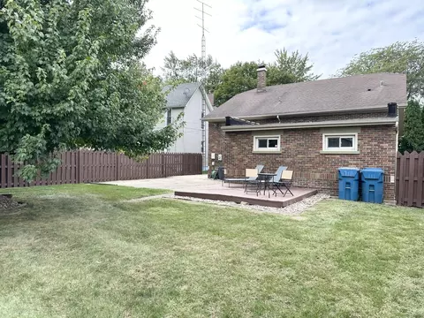 Exterior - 764 S Poplar Ave, Kankakee, IL 60901 photo 9 of 11