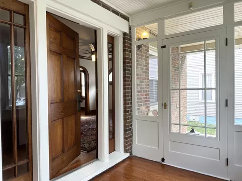 Entry Way - 764 S Poplar Ave, Kankakee, IL 60901 photo 1 of 2