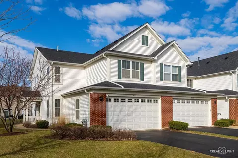 481 Silver Charm Dr, Oswego, IL 60543