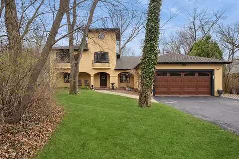 918 Rollingwood Rd, Highland Park, IL 60035