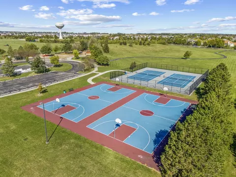 View/Area - 26504 Silverleaf Dr, Plainfield, IL 60585 photo 9 of 11