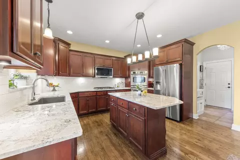 Kitchen - 26504 Silverleaf Dr, Plainfield, IL 60585 photo 2 of 3