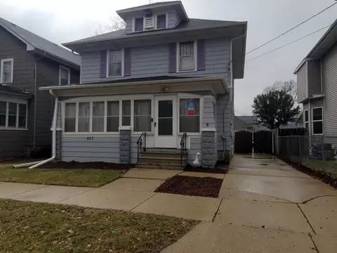 427 E Park Ave, Aurora, IL 60505