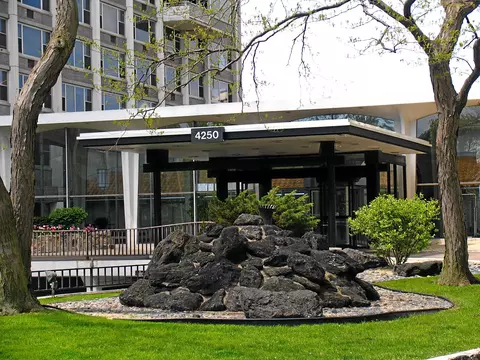 4250 N Marine Dr #1106, Chicago, IL 60613