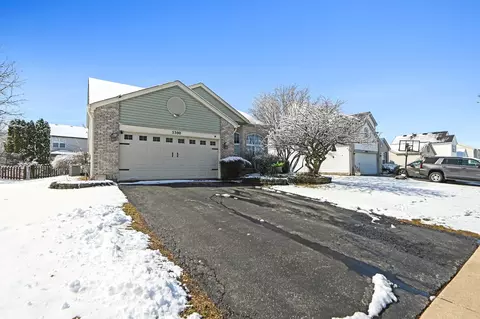 5300 Brindlewood Dr, Plainfield, IL 60586 photo 2