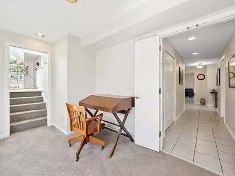 426 Circle Ct, Deerfield, IL 60015 photo 6