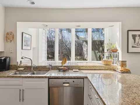 426 Circle Ct, Deerfield, IL 60015 photo 19