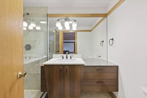 Bath - 912 Revere Rd, Glenview, IL 60025 photo 1 of 7