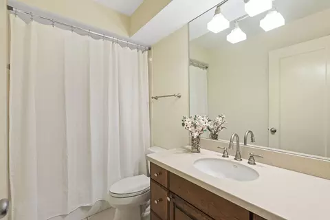 Bath - 912 Revere Rd, Glenview, IL 60025 photo 7 of 7