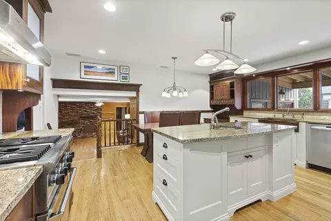 Kitchen - 912 Revere Rd, Glenview, IL 60025 photo 4 of 4