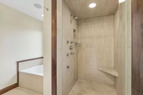 Bath - 912 Revere Rd, Glenview, IL 60025 photo 6 of 7
