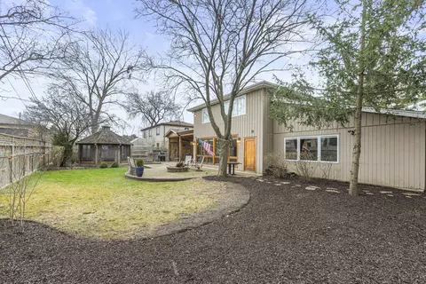 Exterior - 912 Revere Rd, Glenview, IL 60025 photo 4 of 4