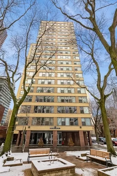 2970 N Lake Shore Dr #7D, Chicago, IL 60657
