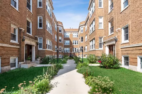 6906 N Lakewood Ave #3E, Chicago, IL 60626