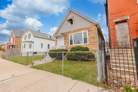 10504 S Wentworth Ave, Chicago, IL 60628