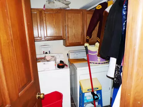 607 E Washington St, Downs, IL 61736 photo 25