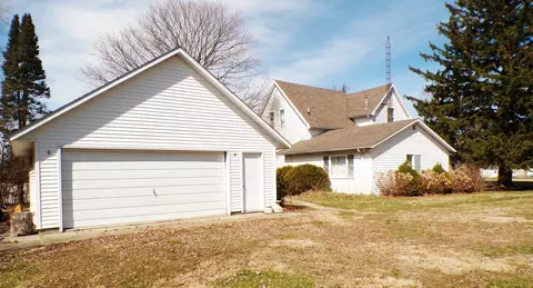 607 E Washington St, Downs, IL 61736 photo 54