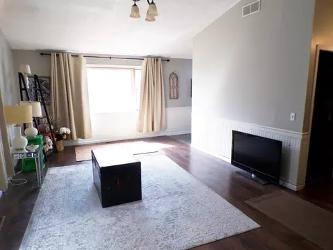 607 E Washington St, Downs, IL 61736 photo 22