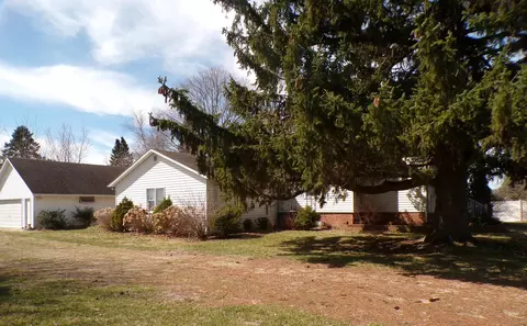 607 E Washington St, Downs, IL 61736 photo 56