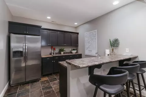 Kitchen - 32 Stonebrook Ct, Bloomington, IL 61704 photo 6 of 6
