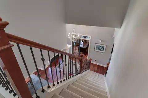 Entry Way - 32 Stonebrook Ct, Bloomington, IL 61704 photo 5 of 5