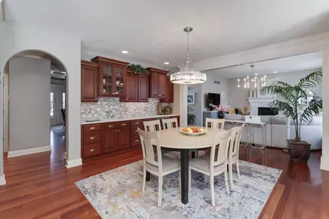 Dining - 32 Stonebrook Ct, Bloomington, IL 61704 photo 3 of 6
