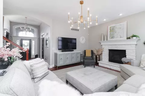 Living - 32 Stonebrook Ct, Bloomington, IL 61704 photo 1 of 6