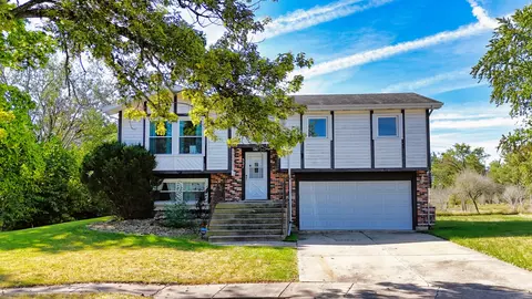 521 Buckley Ct, University Park, IL 60484