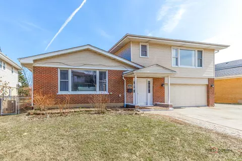 155 S La Londe Ave, Addison, IL 60101