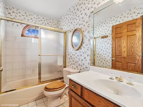 5580 Amanda Ct, Rolling Meadows, IL 60008 photo 14