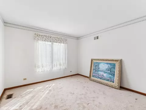 5580 Amanda Ct, Rolling Meadows, IL 60008 photo 11