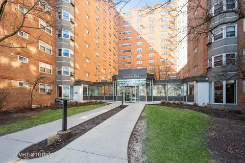 4950 N Marine Dr #709, Chicago, IL 60640