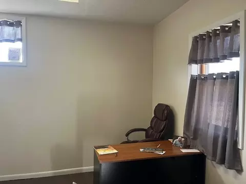 902 Western Ave, Henry, IL 61537 photo 6