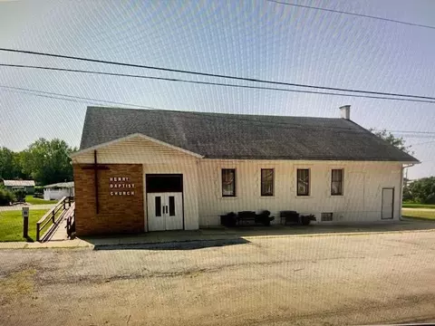 902 Western Ave, Henry, IL 61537