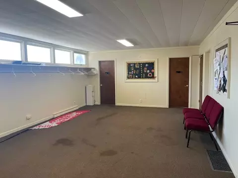 902 Western Ave, Henry, IL 61537 photo 10