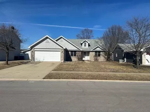 1552 Noble Quest Dr, Bourbonnais, IL 60914